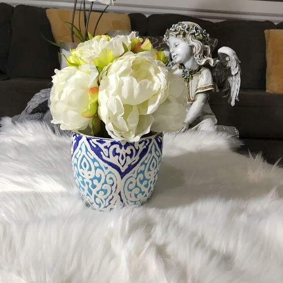 Peonies in Ikat Blue Vase - Picture 2 of 9